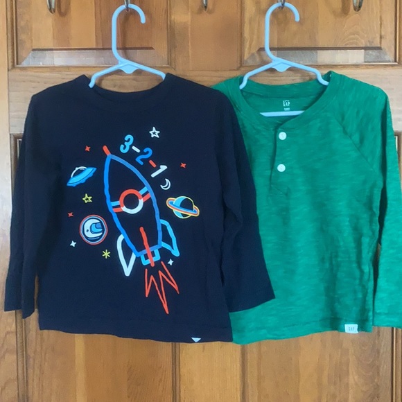 GAP Other - Spaceship, Henley. Gap long sleeve shirts. 3T.